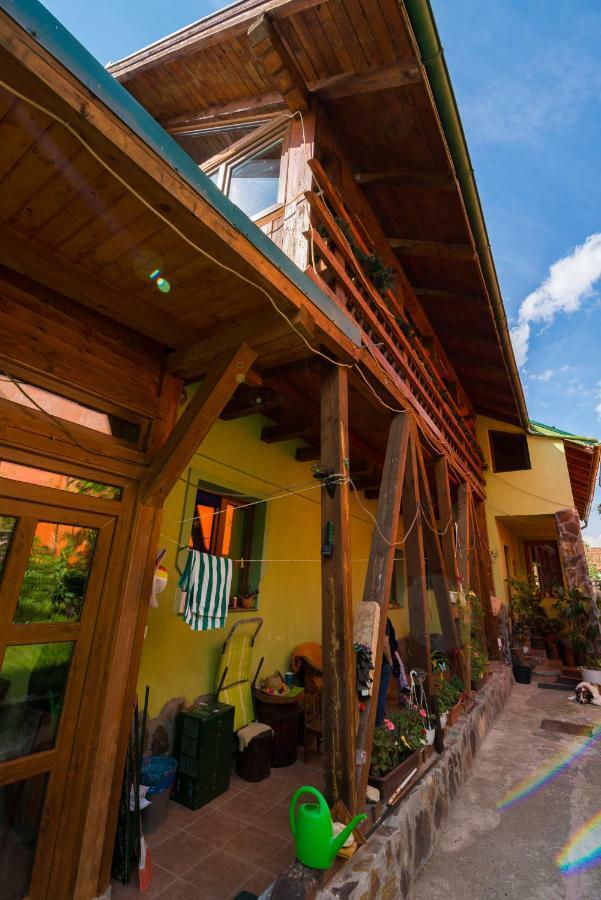 Casa Natalia Hotel Brasov Bagian luar foto