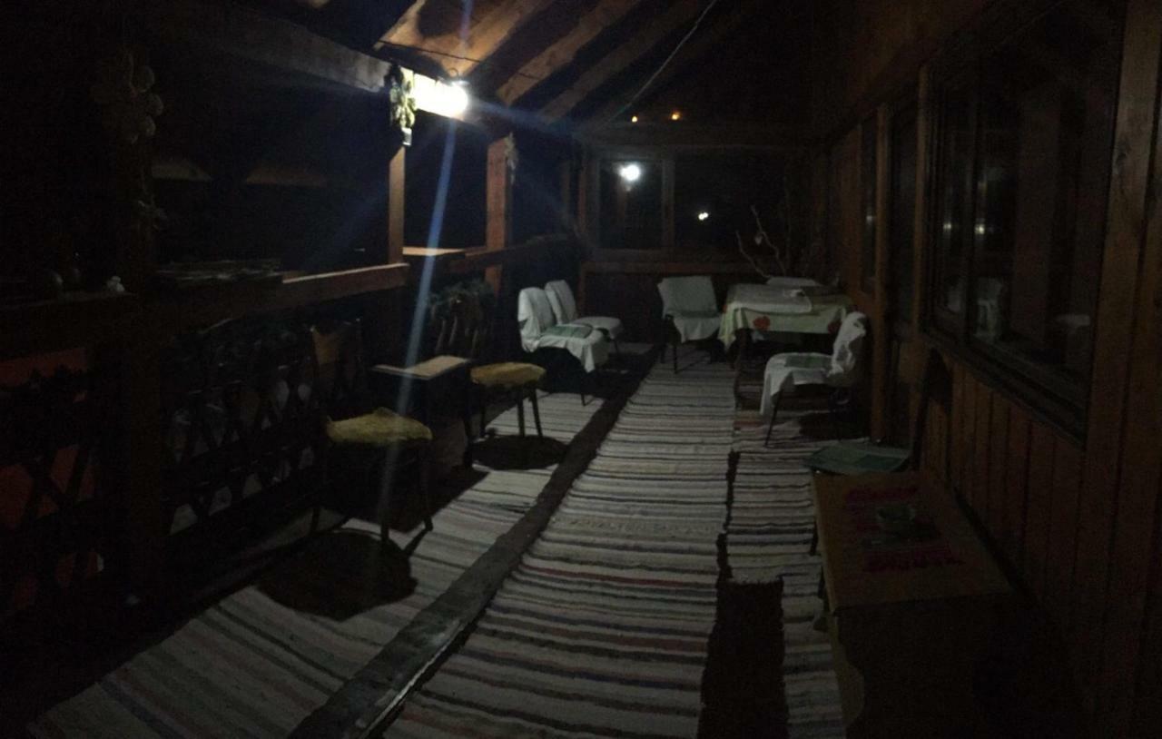 Casa Natalia Hotel Brasov Bagian luar foto
